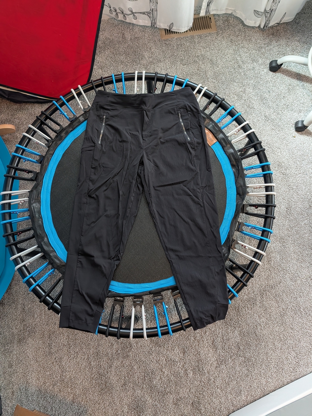Women's Athleta Black Performance Jogger Pants